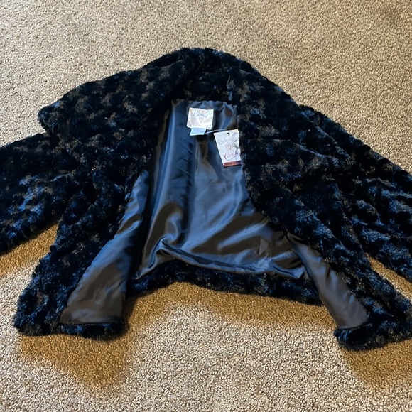 Black Faux Fur Coat - Picture 3 of 16
